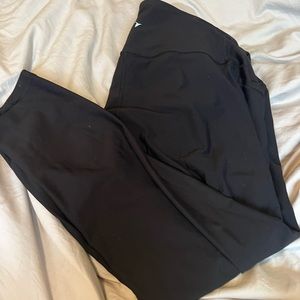 Old navy black leggings XXL